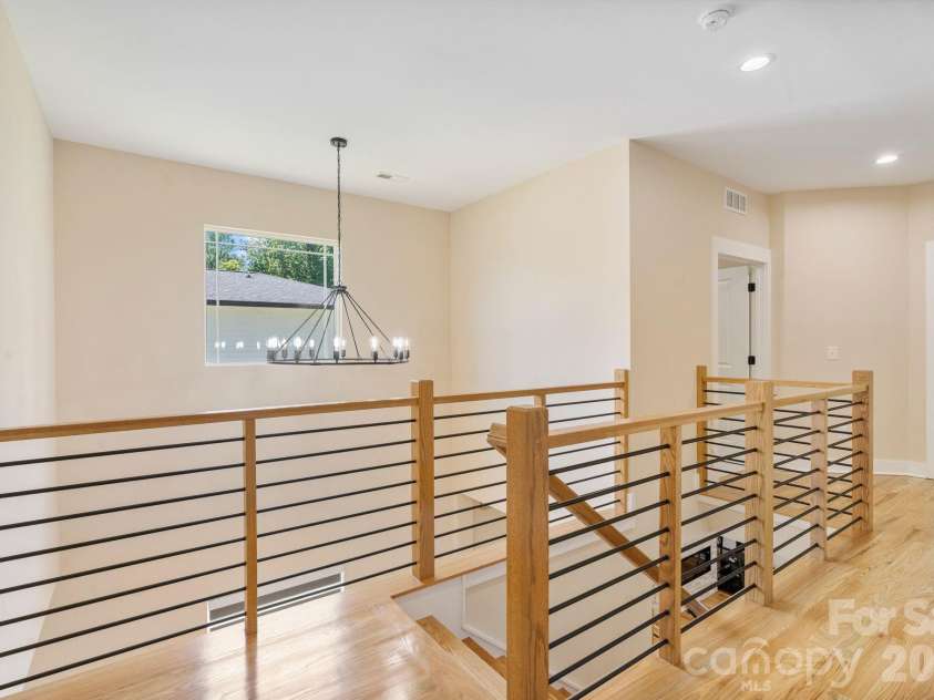 8925 Harrisburg Road, Charlotte, NC 28215.  MLS# CAR4380579, YatesRealty ID 24137. 