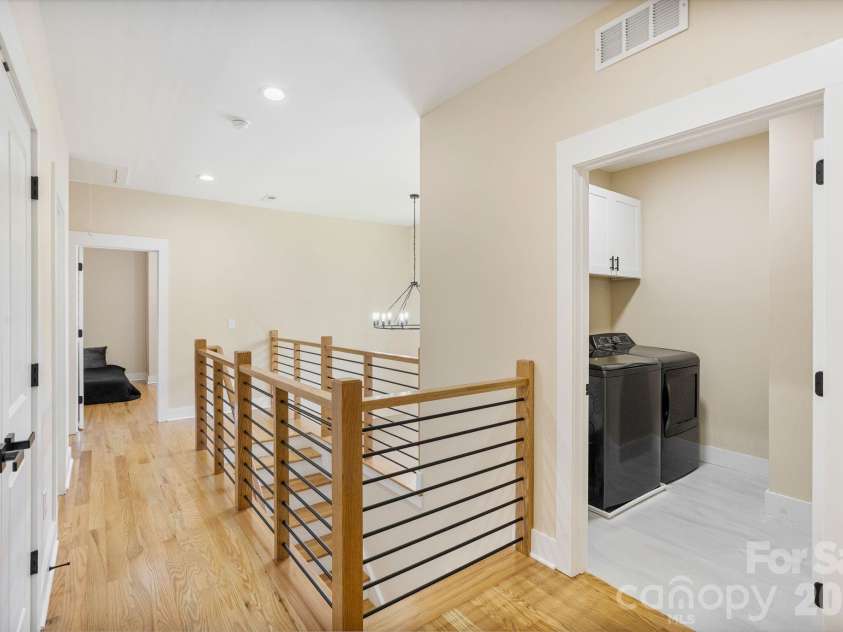 8925 Harrisburg Road, Charlotte, NC 28215.  MLS# CAR4380579, YatesRealty ID 24137. 