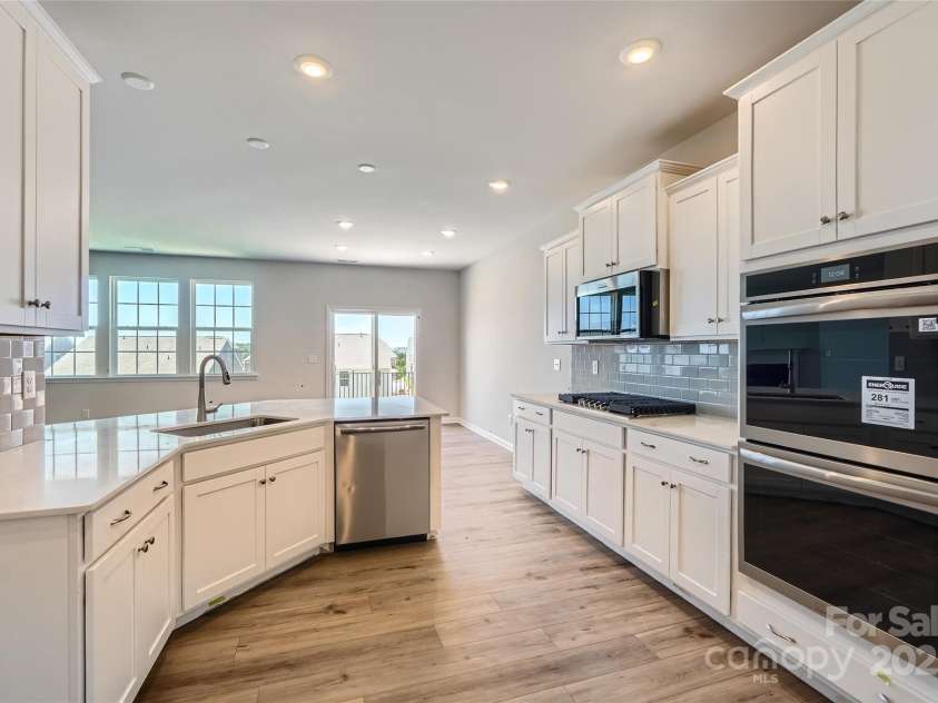 4178 Skyboat Circle, Fort Mill, SC 29715.  MLS# CAR4274604, YatesRealty ID 24138. Kitchen
