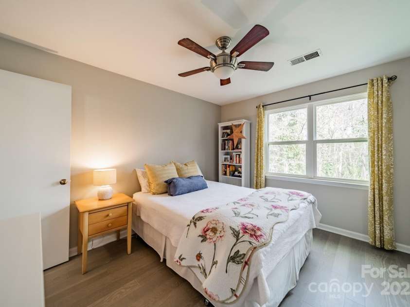 1001 Churchill Downs Court, Charlotte, NC 28211.  MLS# CAR4235260, YatesRealty ID 2414. 