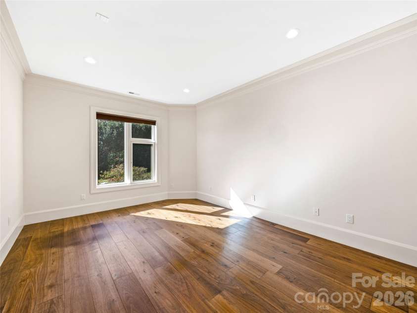 95 Horizon Hill Road, Asheville, NC 28804.  MLS# CAR4319881, YatesRealty ID 2414. 