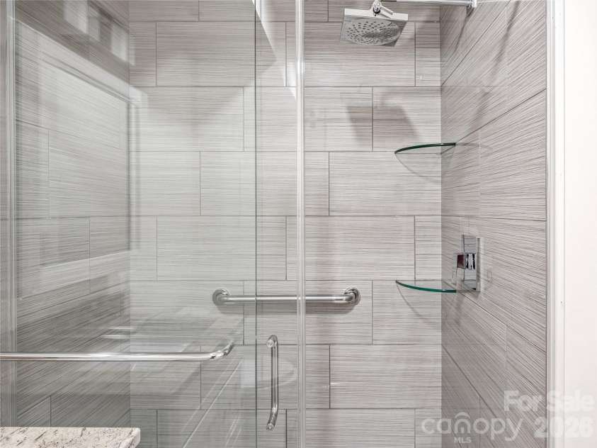 95 Horizon Hill Road, Asheville, NC 28804.  MLS# CAR4319881, YatesRealty ID 2414. 