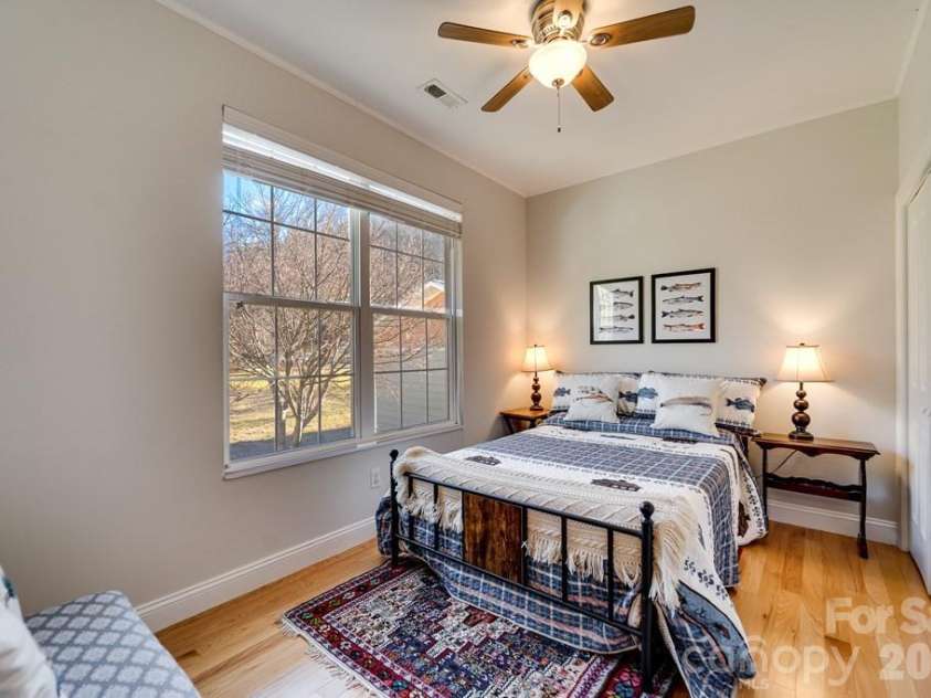 990 Hornet Drive, Whittier, NC 28789.  MLS# CAR4346753, YatesRealty ID 2414. 