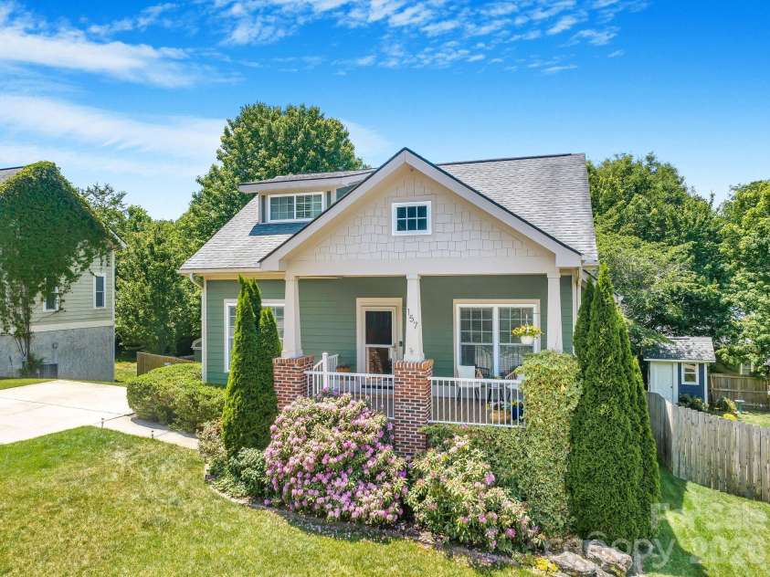 157 Estelle Park Drive, Asheville, NC 28806.  MLS# CAR4376199, YatesRealty ID 24140. 