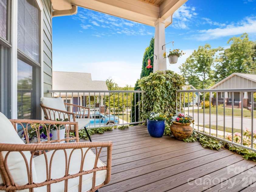 157 Estelle Park Drive, Asheville, NC 28806.  MLS# CAR4376199, YatesRealty ID 24140. 