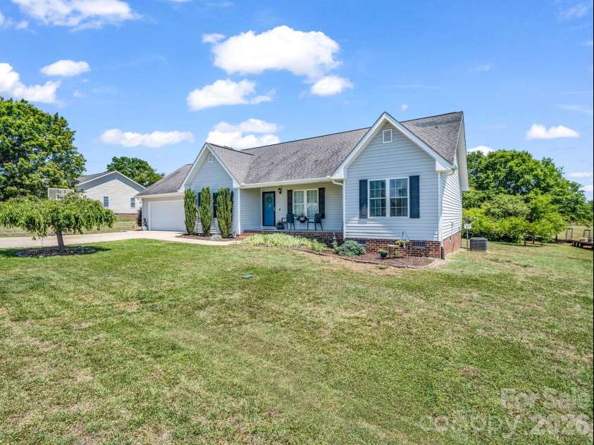 155 Vanity Lane, Ellenboro, NC 28040.  MLS# CAR4383076, YatesRealty ID 24141. 