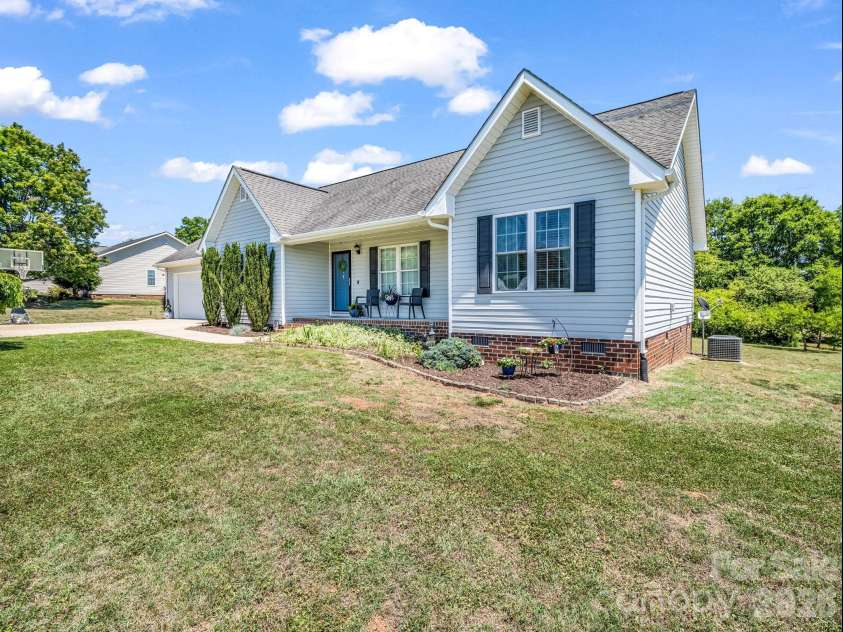 155 Vanity Lane, Ellenboro, NC 28040.  MLS# CAR4383076, YatesRealty ID 24141. 