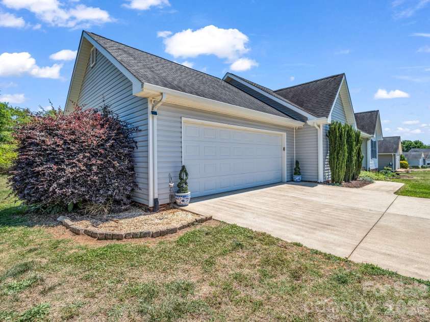 155 Vanity Lane, Ellenboro, NC 28040.  MLS# CAR4383076, YatesRealty ID 24141. 
