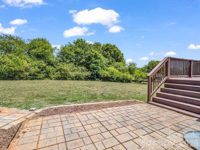 155 Vanity Lane, Ellenboro, NC 28040.  MLS# CAR4383076, YatesRealty ID 24141. 