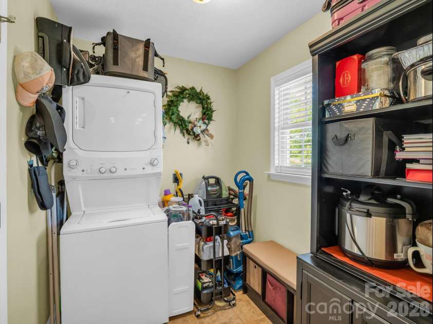 155 Vanity Lane, Ellenboro, NC 28040.  MLS# CAR4383076, YatesRealty ID 24141. Laundry Room