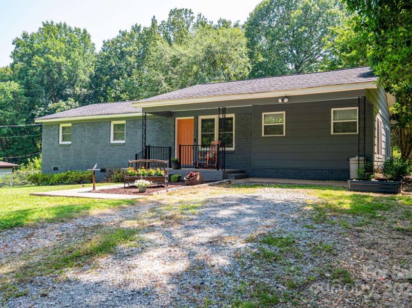 108 Graham Street, Stanley, NC 28164.  MLS# CAR4275414, YatesRealty ID 24142. 