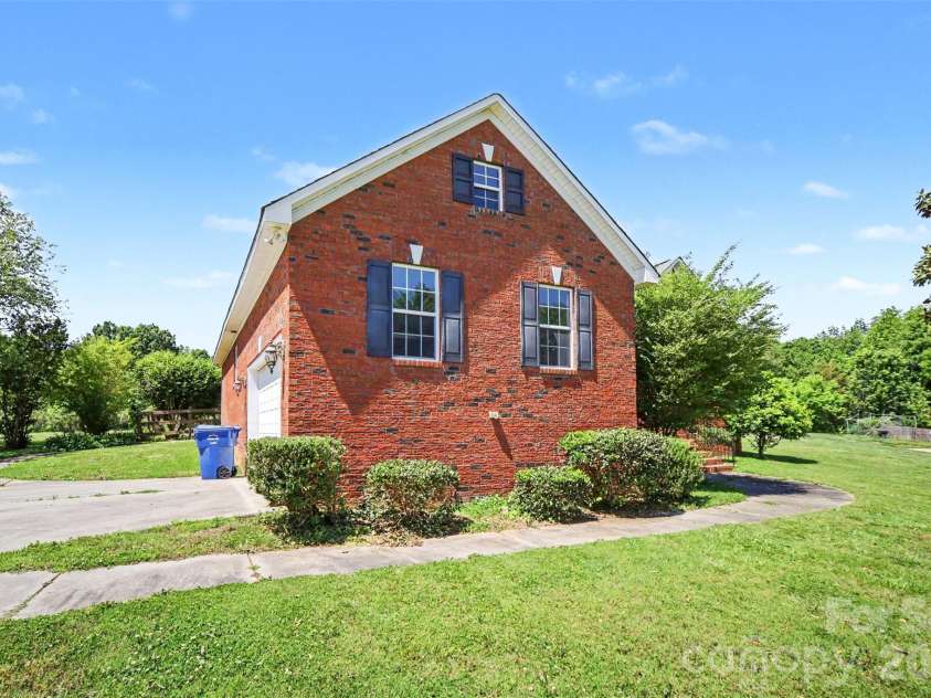 2029 Saye Brook Drive, Monroe, NC 28112.  MLS# CAR4374266, YatesRealty ID 24143. 