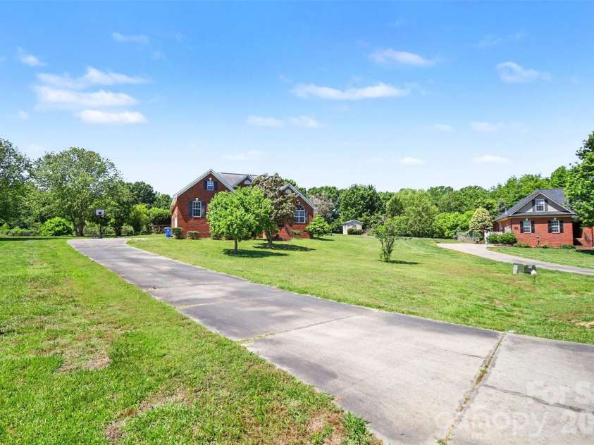 2029 Saye Brook Drive, Monroe, NC 28112.  MLS# CAR4374266, YatesRealty ID 24143. 