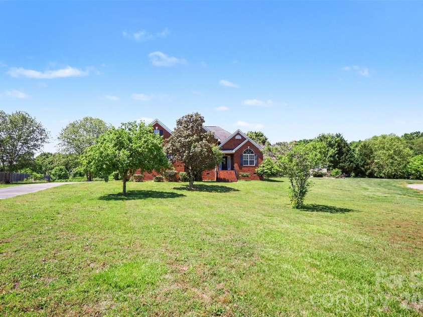 2029 Saye Brook Drive, Monroe, NC 28112.  MLS# CAR4374266, YatesRealty ID 24143. 