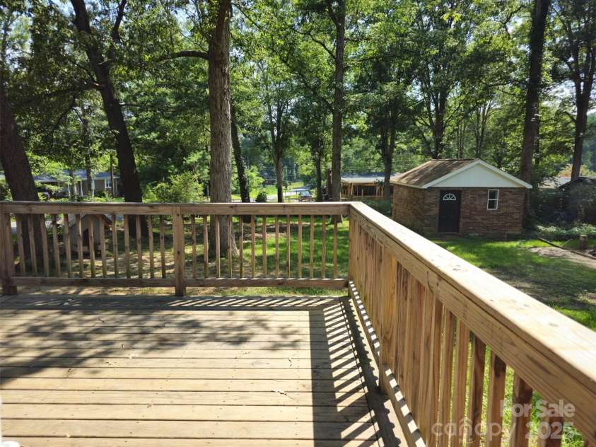 203 Witten Lane, Gastonia, NC 28052.  MLS# CAR4278187, YatesRealty ID 24144. 