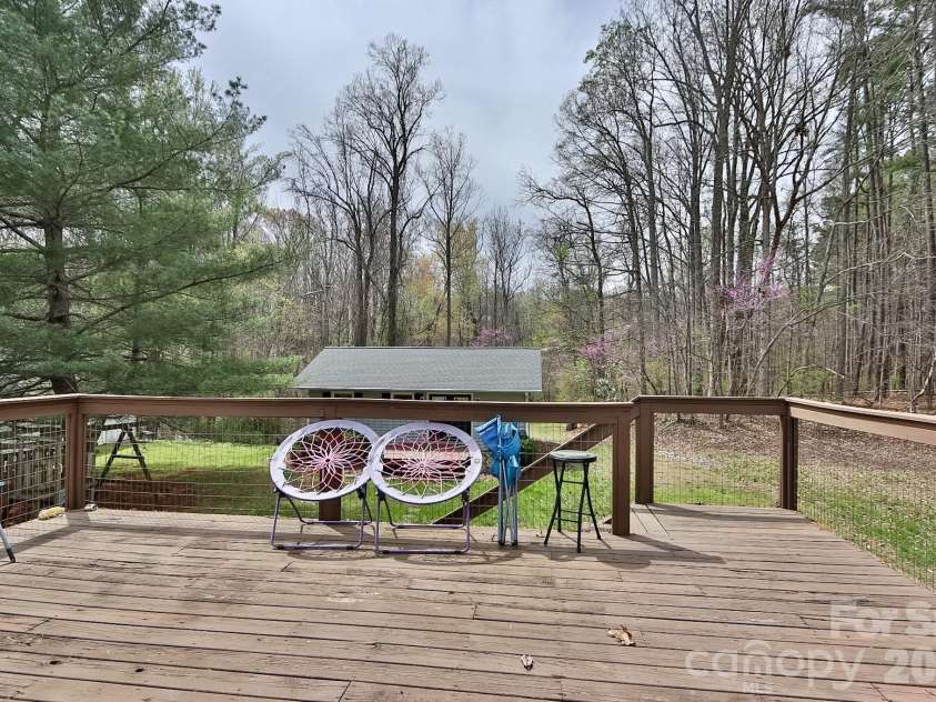 419 Cypress Drive, Reidsville, NC 27320.  MLS# CAR4359865, YatesRealty ID 24144. 