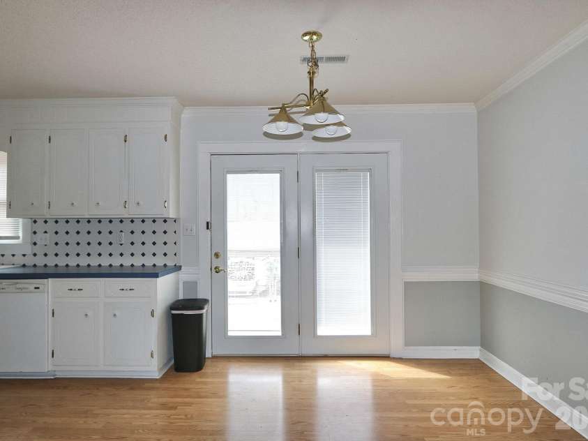 419 Cypress Drive, Reidsville, NC 27320.  MLS# CAR4359865, YatesRealty ID 24144. 