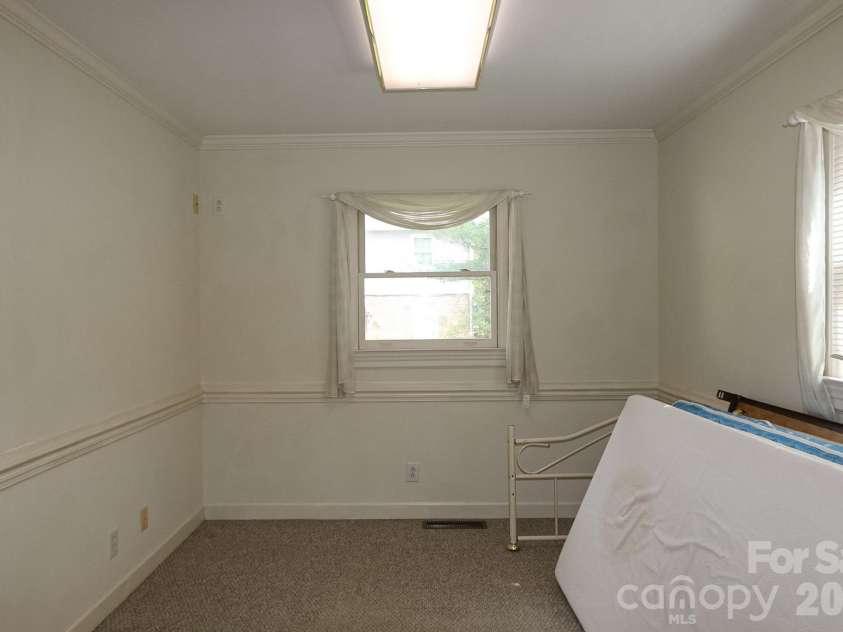 419 Cypress Drive, Reidsville, NC 27320.  MLS# CAR4359865, YatesRealty ID 24144. 