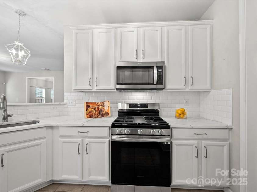 8004 Fountainbrook Drive, Indian Trail, NC 28079.  MLS# CAR4287908, YatesRealty ID 24146. 