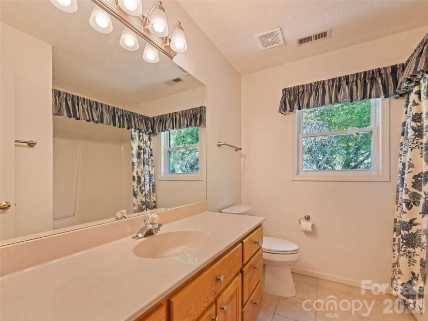 831 Red Bank Road, Waynesville, NC 28786.  MLS# CAR4375458, YatesRealty ID 24146. 