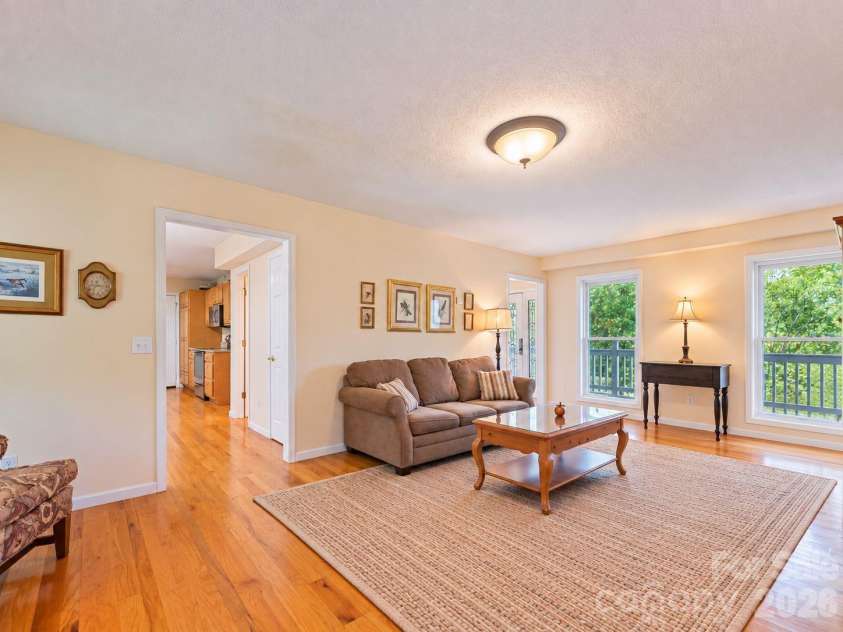 831 Red Bank Road, Waynesville, NC 28786.  MLS# CAR4375458, YatesRealty ID 24146. 