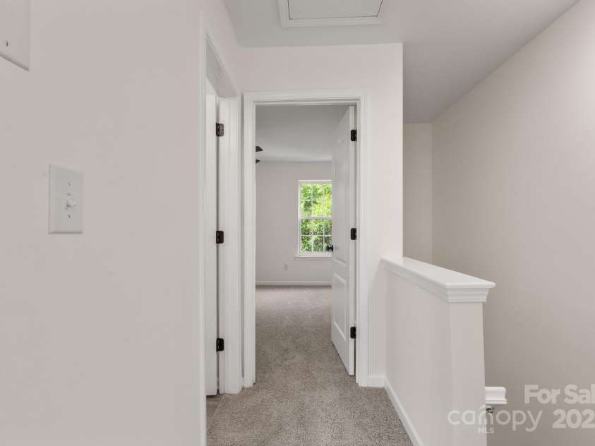 5529 Seths Drive, Charlotte, NC 28269.  MLS# CAR4259646, YatesRealty ID 24147. 