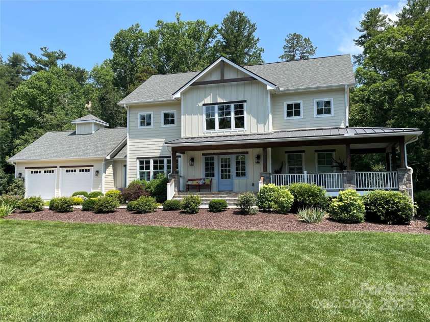 74 Shipman Parkway, Flat Rock, NC 28731.  MLS# CAR4274988, YatesRealty ID 24148. 