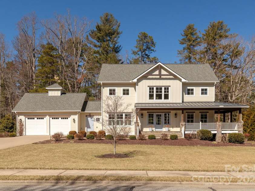 74 Shipman Parkway, Flat Rock, NC 28731.  MLS# CAR4274988, YatesRealty ID 24148. 