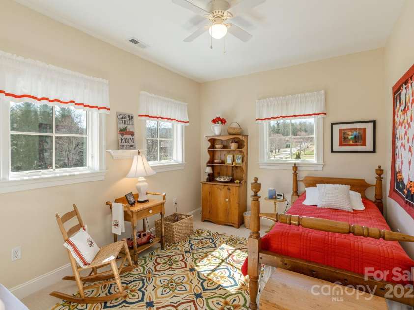 74 Shipman Parkway, Flat Rock, NC 28731.  MLS# CAR4274988, YatesRealty ID 24148. 