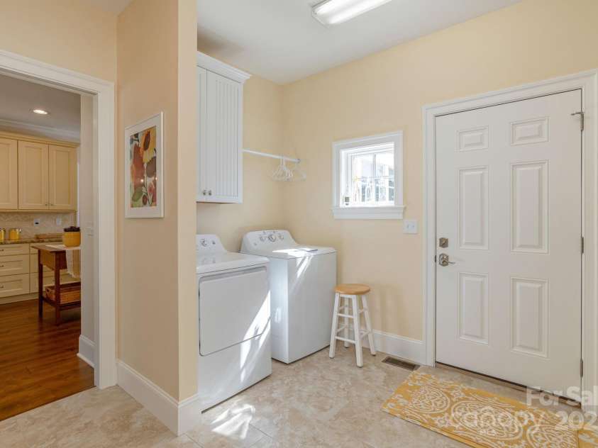 74 Shipman Parkway, Flat Rock, NC 28731.  MLS# CAR4274988, YatesRealty ID 24148. 