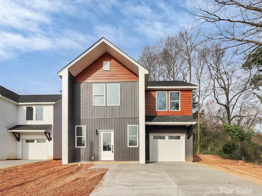 2751 Bradford Street, Gastonia, NC 28052.  MLS# CAR4228812, YatesRealty ID 2415. 