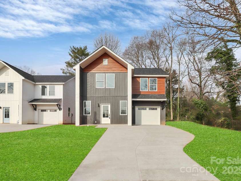 2751 Bradford Street, Gastonia, NC 28052.  MLS# CAR4228812, YatesRealty ID 2415. 