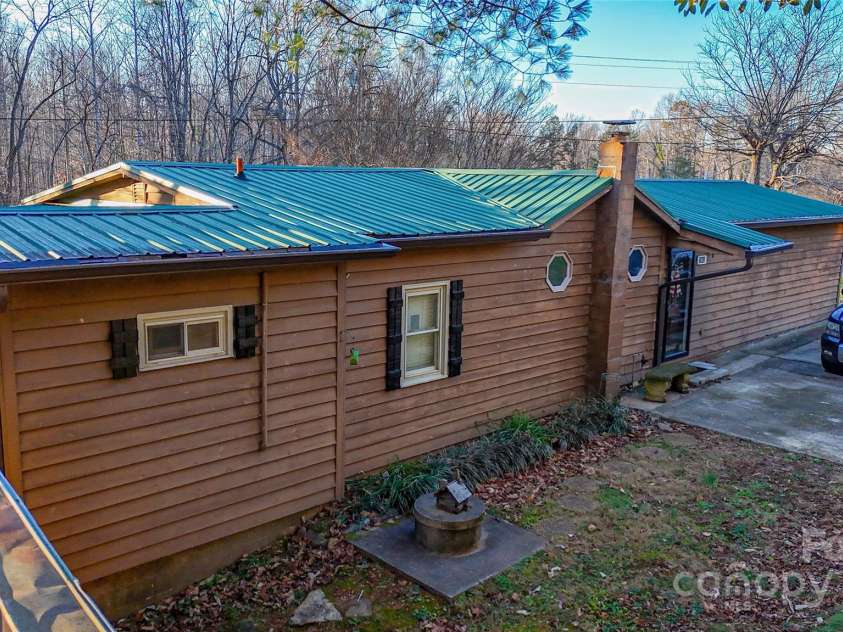 5983 Bollinger Loop, Morganton, NC 28655.  MLS# CAR4211596, YatesRealty ID 2415. 