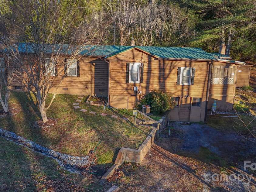 5983 Bollinger Loop, Morganton, NC 28655.  MLS# CAR4211596, YatesRealty ID 2415. 