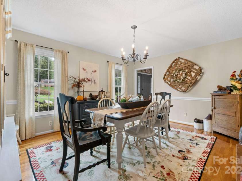 302 Redwood Place, Lenoir, NC 28645.  MLS# CAR4311544, YatesRealty ID 24150. 