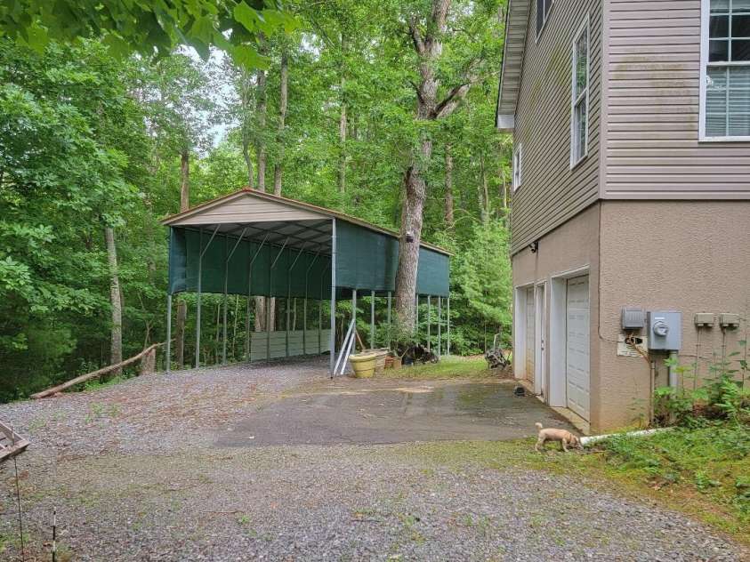 31 Reeds Creek Road, Fairview, NC 28730.  MLS# CAR4328175, YatesRealty ID 24150. 