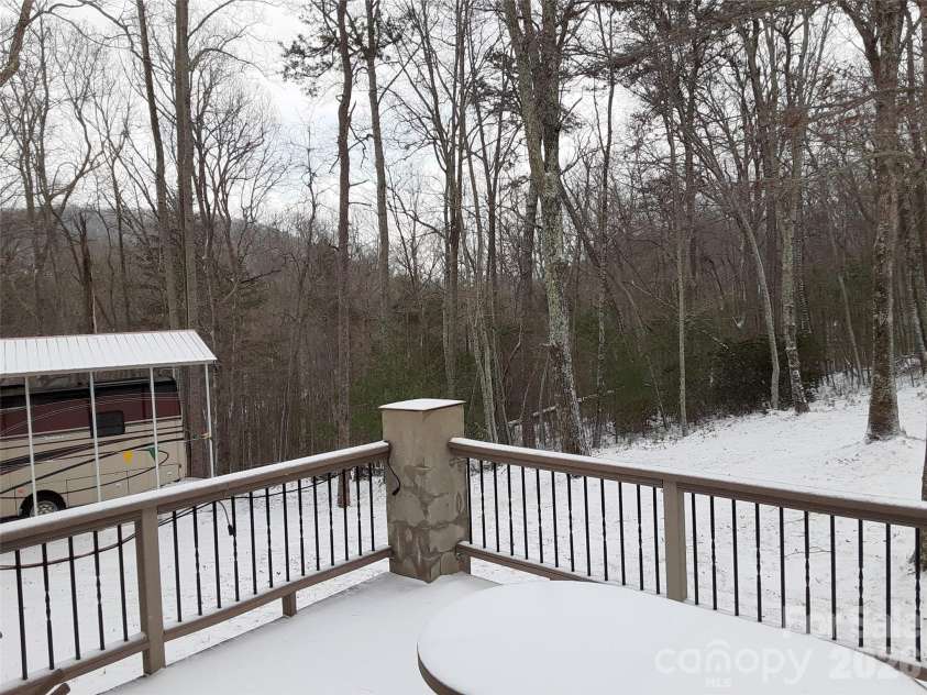 31 Reeds Creek Road, Fairview, NC 28730.  MLS# CAR4328175, YatesRealty ID 24150. 
