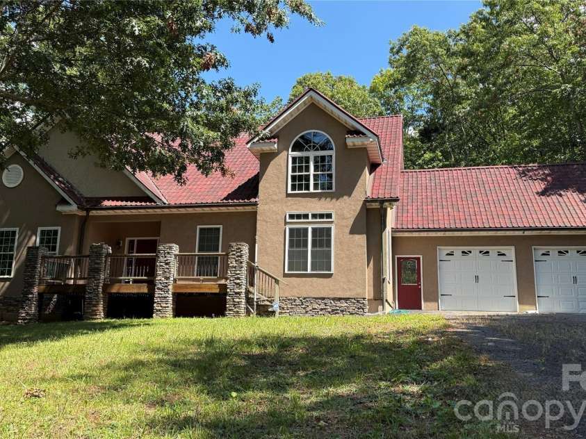 31 Reeds Creek Road, Fairview, NC 28730.  MLS# CAR4328175, YatesRealty ID 24150. 