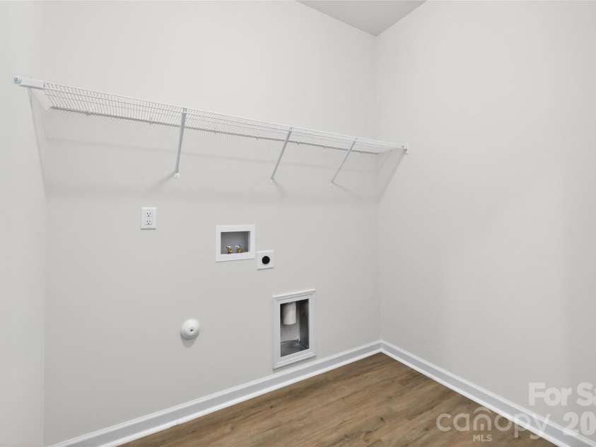 336 Field Drive, Troutman, NC 28166.  MLS# CAR4372549, YatesRealty ID 24151. Representation