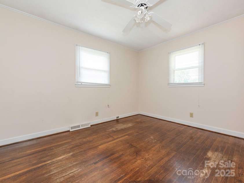 876 Stowe Lane, Gastonia, NC 28056.  MLS# CAR4260453, YatesRealty ID 24153. Bedroom 2