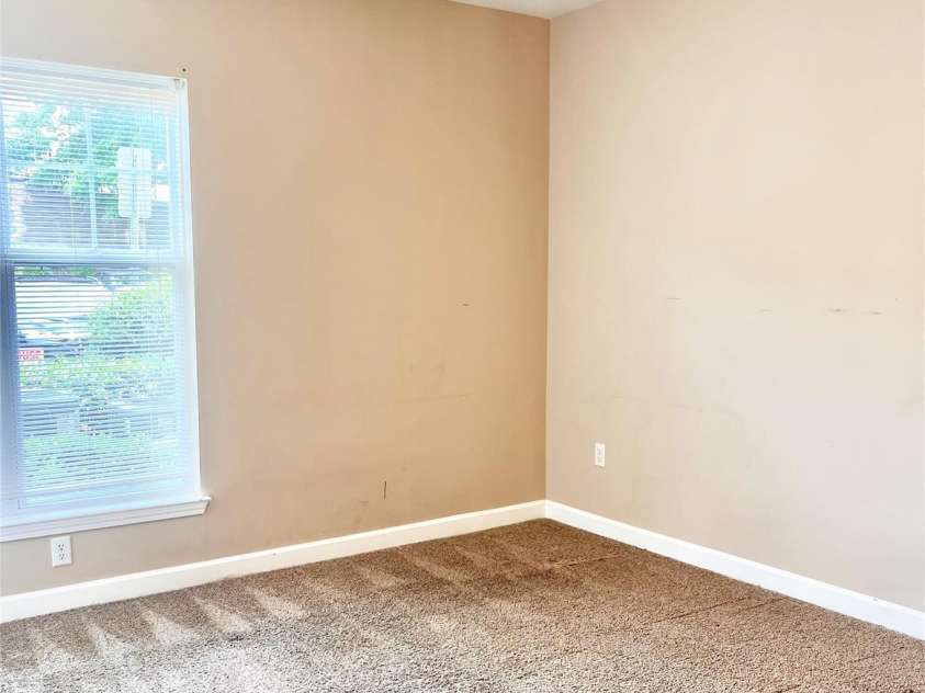 11264 Hyde Pointe Court, Charlotte, NC 28262.  MLS# CAR4190943, YatesRealty ID 24154. 