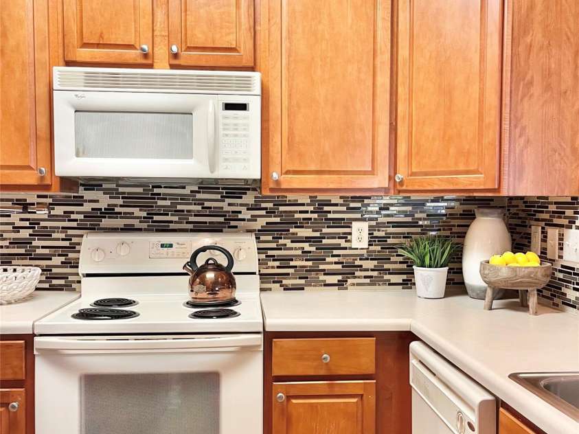 11264 Hyde Pointe Court, Charlotte, NC 28262.  MLS# CAR4190943, YatesRealty ID 24154. 