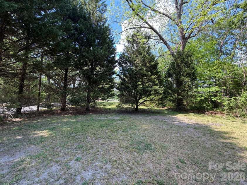 1101 Pine Street, Lincolnton, NC 28092.  MLS# CAR4375596, YatesRealty ID 24155. 