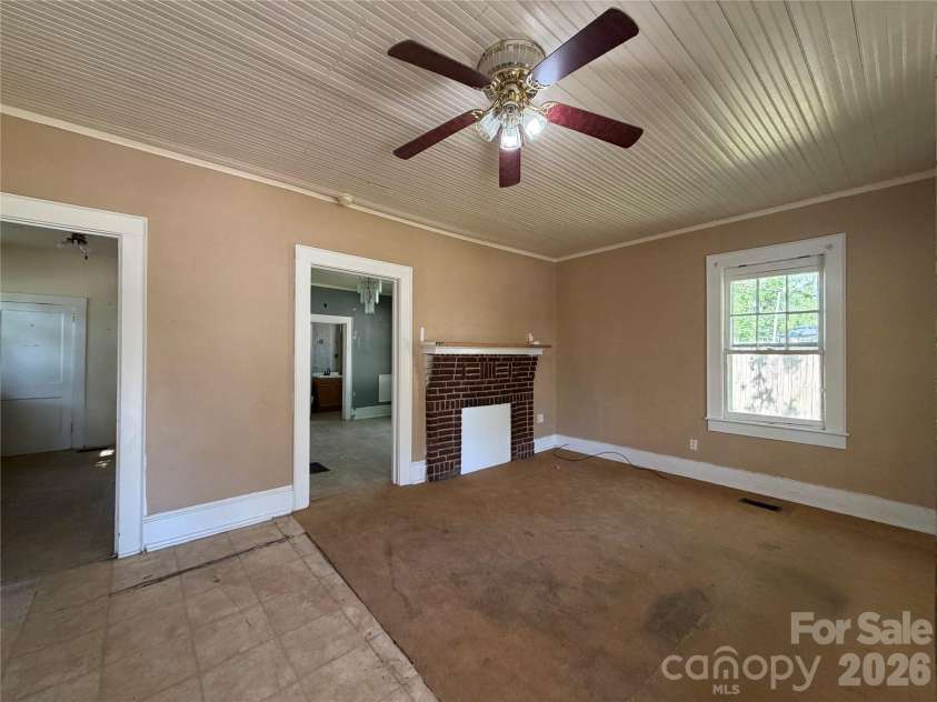 1101 Pine Street, Lincolnton, NC 28092.  MLS# CAR4375596, YatesRealty ID 24155. 