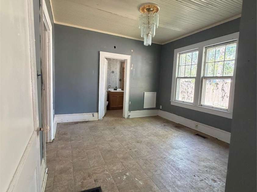 1101 Pine Street, Lincolnton, NC 28092.  MLS# CAR4375596, YatesRealty ID 24155. 