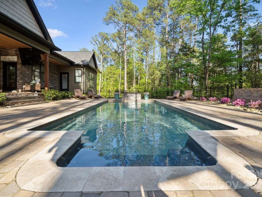 425 North Corner Road, Lancaster, SC 29720.  MLS# CAR4251122, YatesRealty ID 24155. 