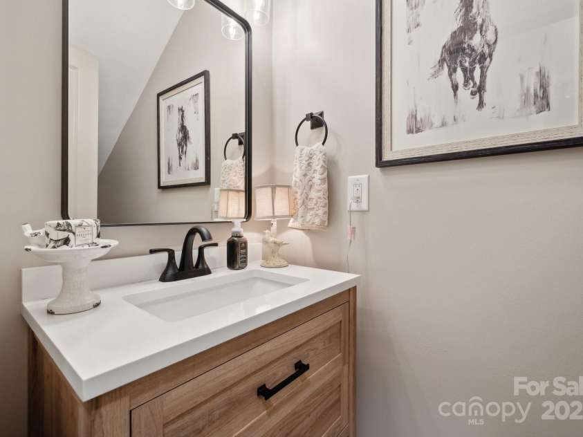 425 North Corner Road, Lancaster, SC 29720.  MLS# CAR4251122, YatesRealty ID 24155. 