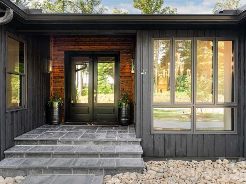 27 Tommy Ray Ridge, Weaverville, NC 28787.  MLS# CAR4378532, YatesRealty ID 24156. 