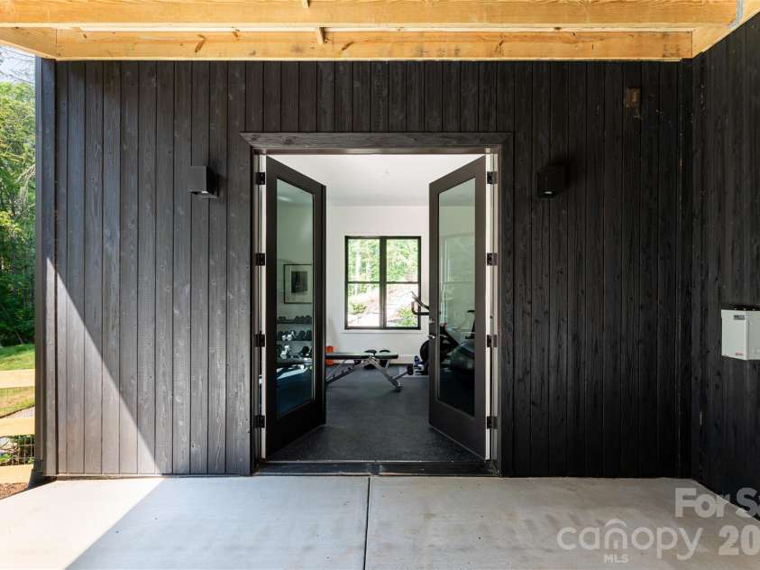 27 Tommy Ray Ridge, Weaverville, NC 28787.  MLS# CAR4378532, YatesRealty ID 24156. 