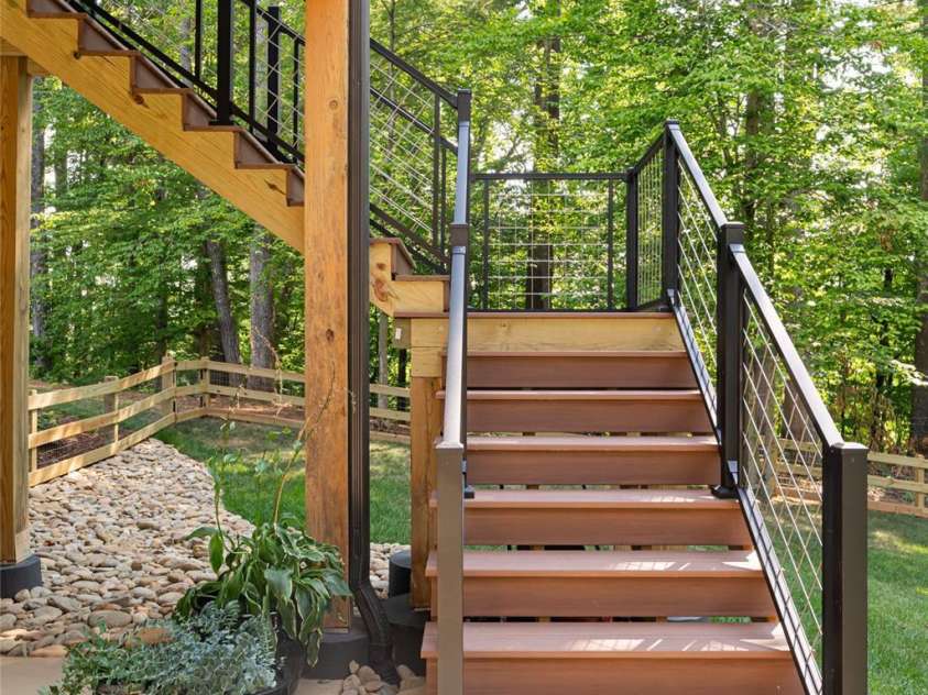 27 Tommy Ray Ridge, Weaverville, NC 28787.  MLS# CAR4378532, YatesRealty ID 24156. 